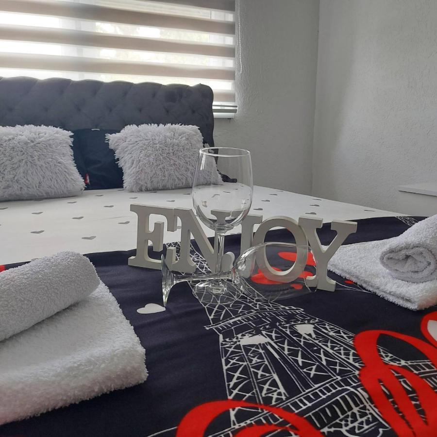 Apartman U Centru Šid Exteriér fotografie