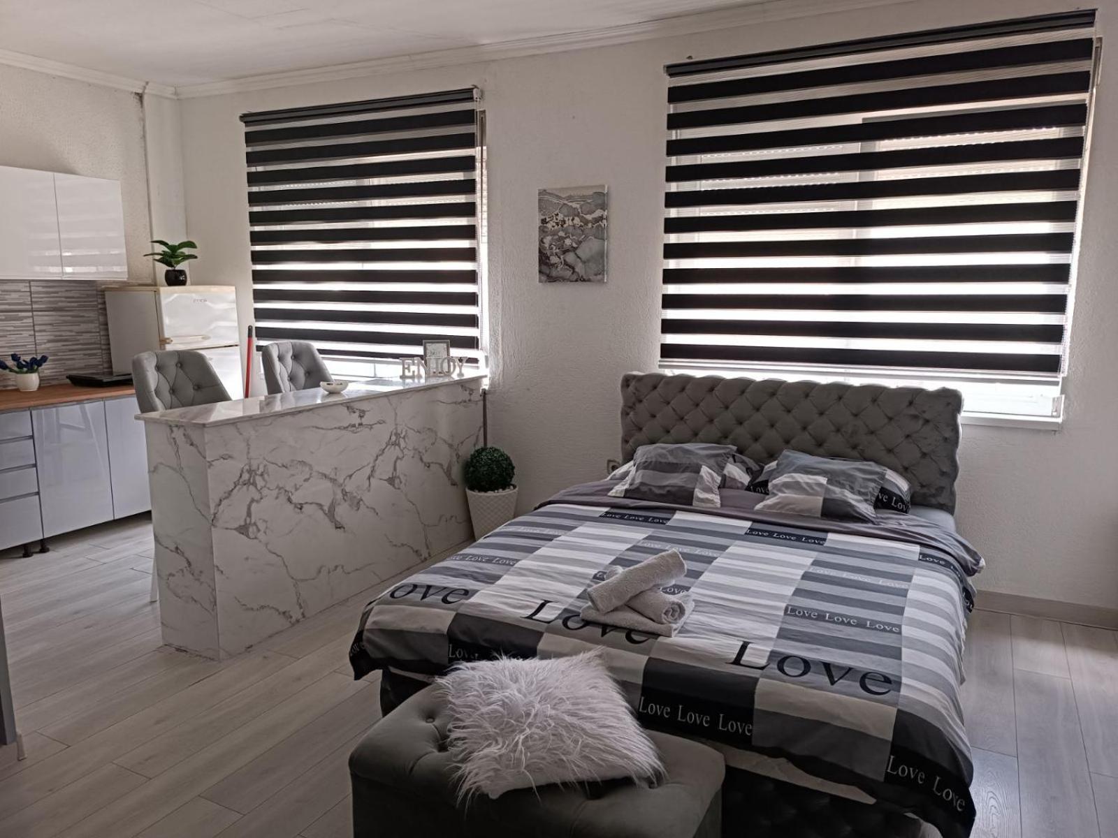 Apartman U Centru Šid Exteriér fotografie