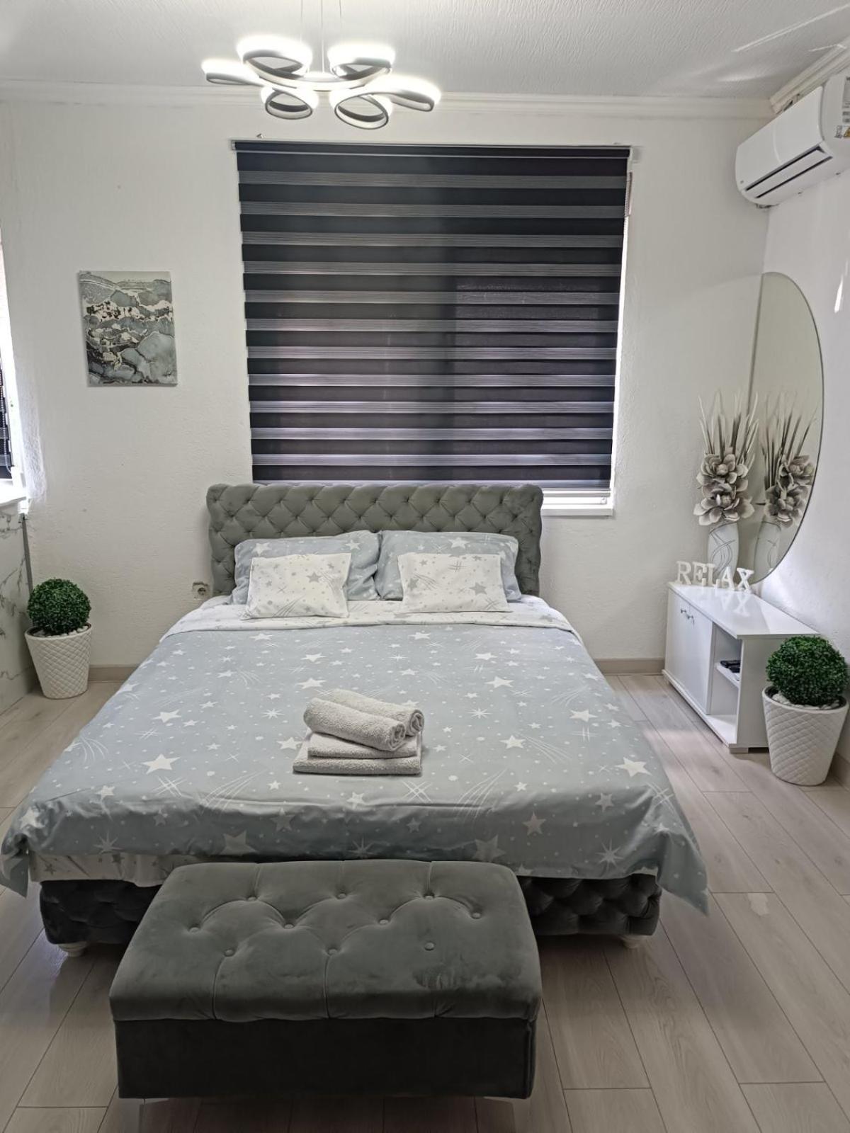 Apartman U Centru Šid Exteriér fotografie